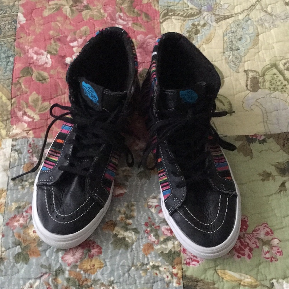 🖤High Top Vans🖤